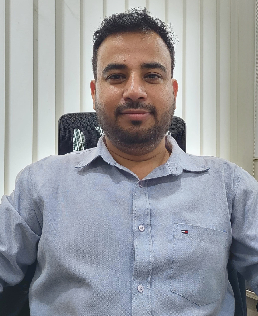 Santosh Guleria<br>CA